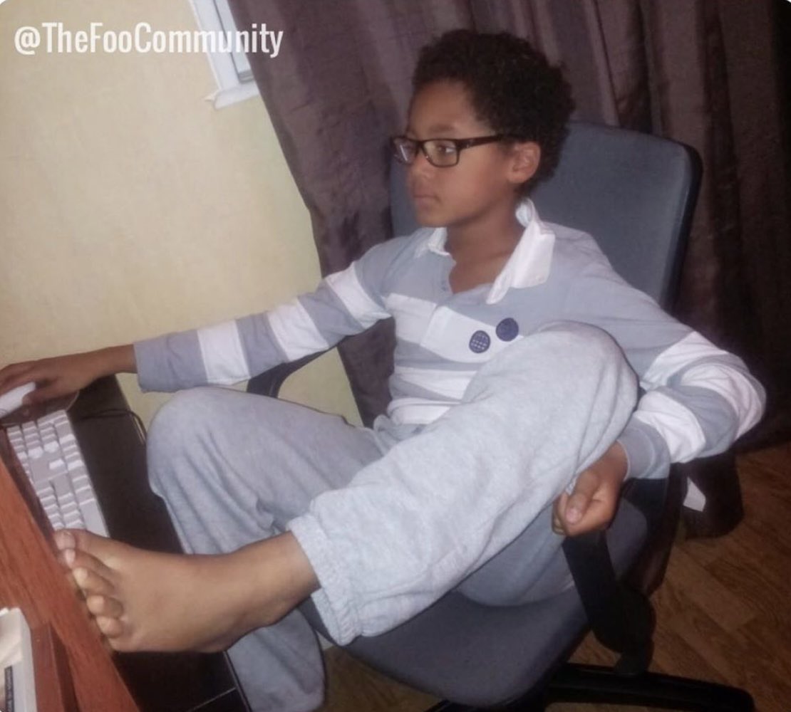 TheFooCommunity's tweet photo. 10 year old me searching “norteño vs sureño” fights on YouTube https://t.co/D55Tbf5ffY