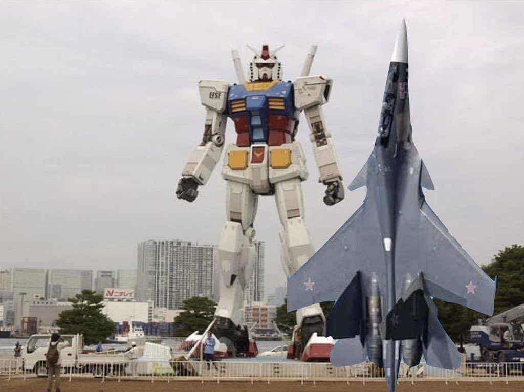 大体の人が想像するガンダムと戦闘機のサイズ感と実際に比較してみたサイズ感の落差が激しすぎた Togetter