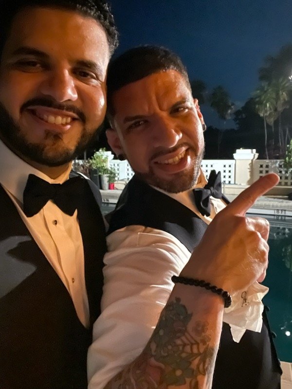 ThePhunhouse's tweet image. Festivities are done. Congratulations to my older brother for tying the knot and leading the way. So much love this weekend from family and friends. An unforgettable weekend.
#celebration #siblings #love   @KitchensOpen_