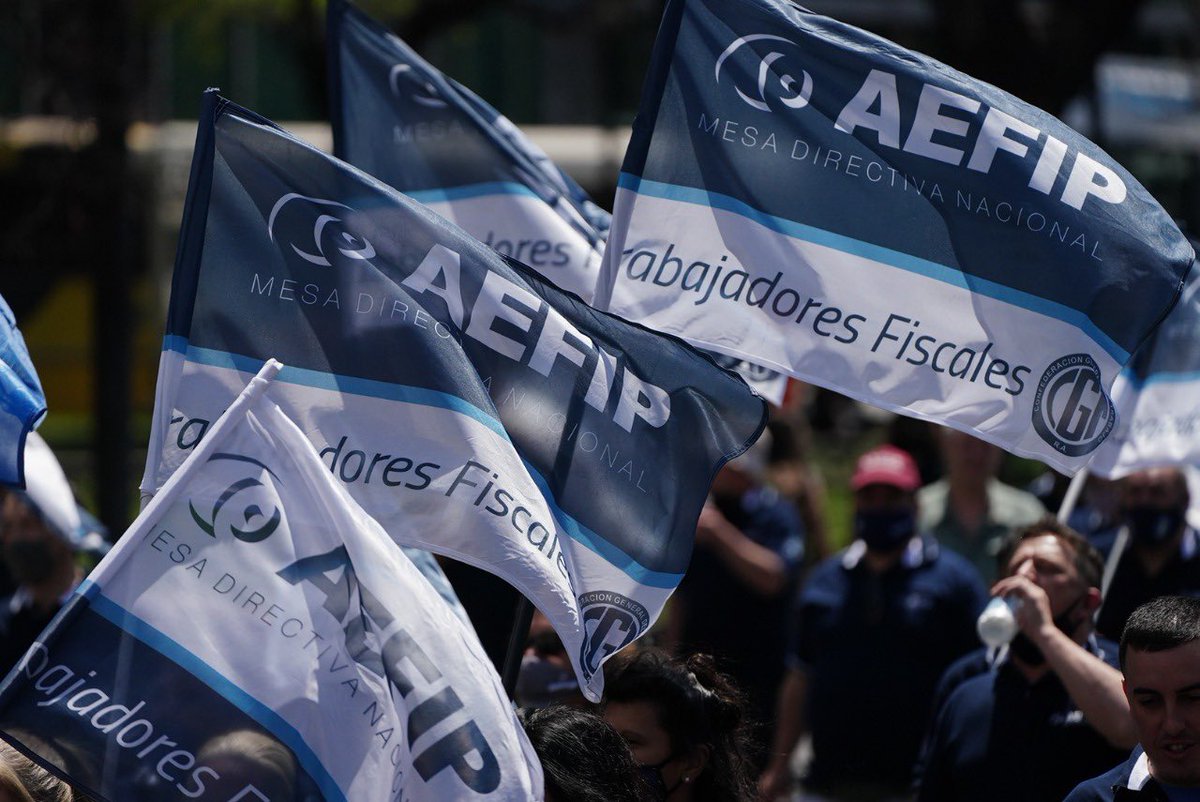 AEFIP formó parte de la mutitudinaria marcha por el #Diadelalealtad que realizaron los trabajadores y trabajadoras organizados.