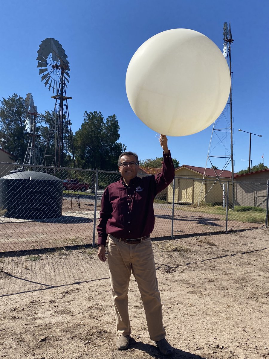 NMClimate's tweet photo. Successful live weather presentation for NM Science Fiesta 2021 @STEMNMecosystem and @ExploraNM with @DeantonioMike and #NMSU @PES_NMSU  student Natalie. #NMScienceFiesta https://t.co/Ukx10akapP