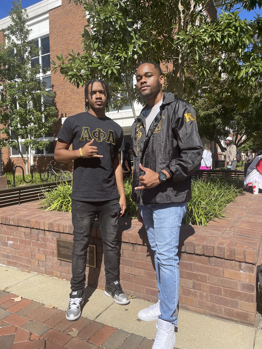 I had someone tell me I fell off ooh I needed that 🤣🥱... PHIrst Day Out #ΑΦΑ 🤙🏾🦍
