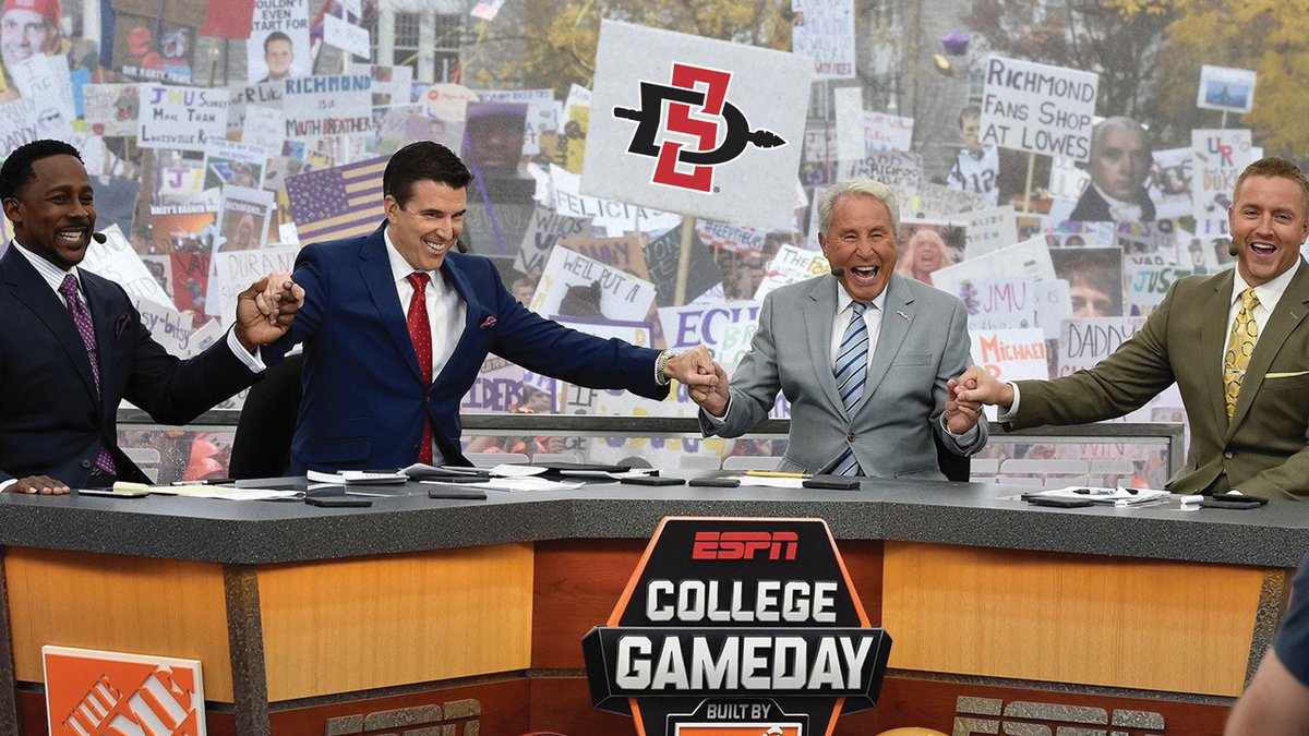 GoAztecs's tweet photo. Aztec fans, @CollegeGameDay is coming to Southern CA this Saturday, let's show the Nation who's got the best football team in CA! Bring your @SDSU signs to the 6 am show b4 the Oregon-UCLA game. If you plan to attend &amp; would like a pre-made sign, email GoAztecsMarketing@sdsu.edu. https://t.co/D6t6yyhWzO