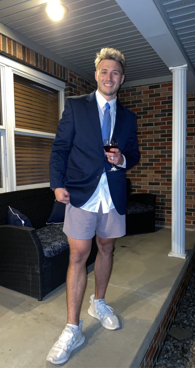 PrimeNine_'s tweet image. 15 minutes. @thedandangler dating show. Hype me up here:

twitch.tv/TheDanDangler