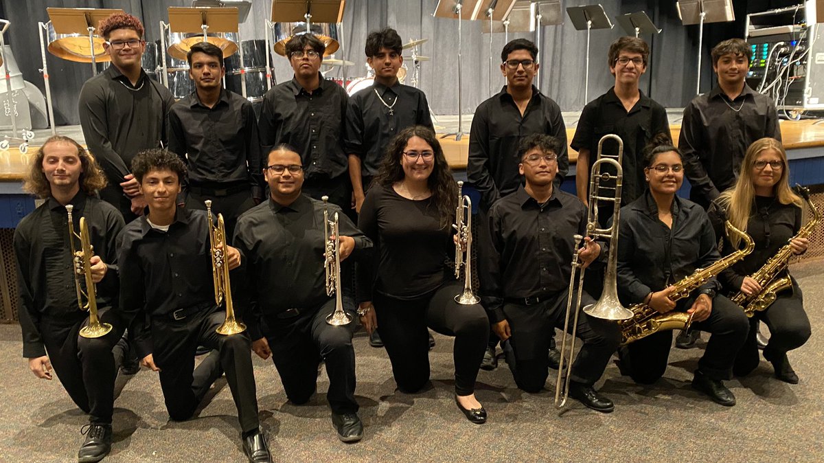 Ready for the first ever Steel Band/Jazz Band concert at Sam Rayburn. @MtbJaime <a href="/VReyes15/">Vanessa Reyes</a> <a href="/srhs_cox/">Chad Cox</a>