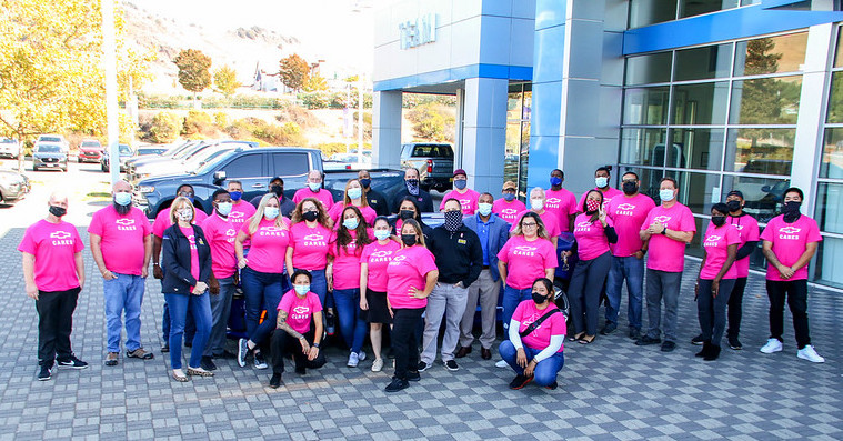 TeamChevyDGDG's tweet photo. #WeDriveFor #ChevyCares https://t.co/uEg8Fs7NPz