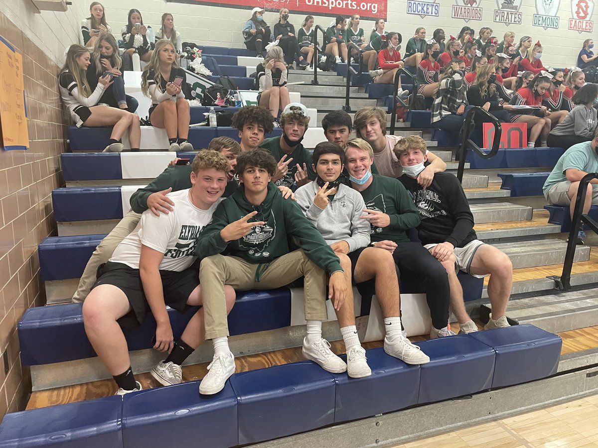 Let’s go EC! <a href="/ECHSAthletics/">Elyria Catholic Athletics</a> @ECCoachFox <a href="/ECHSPanthers/">Elyria Catholic High School</a>