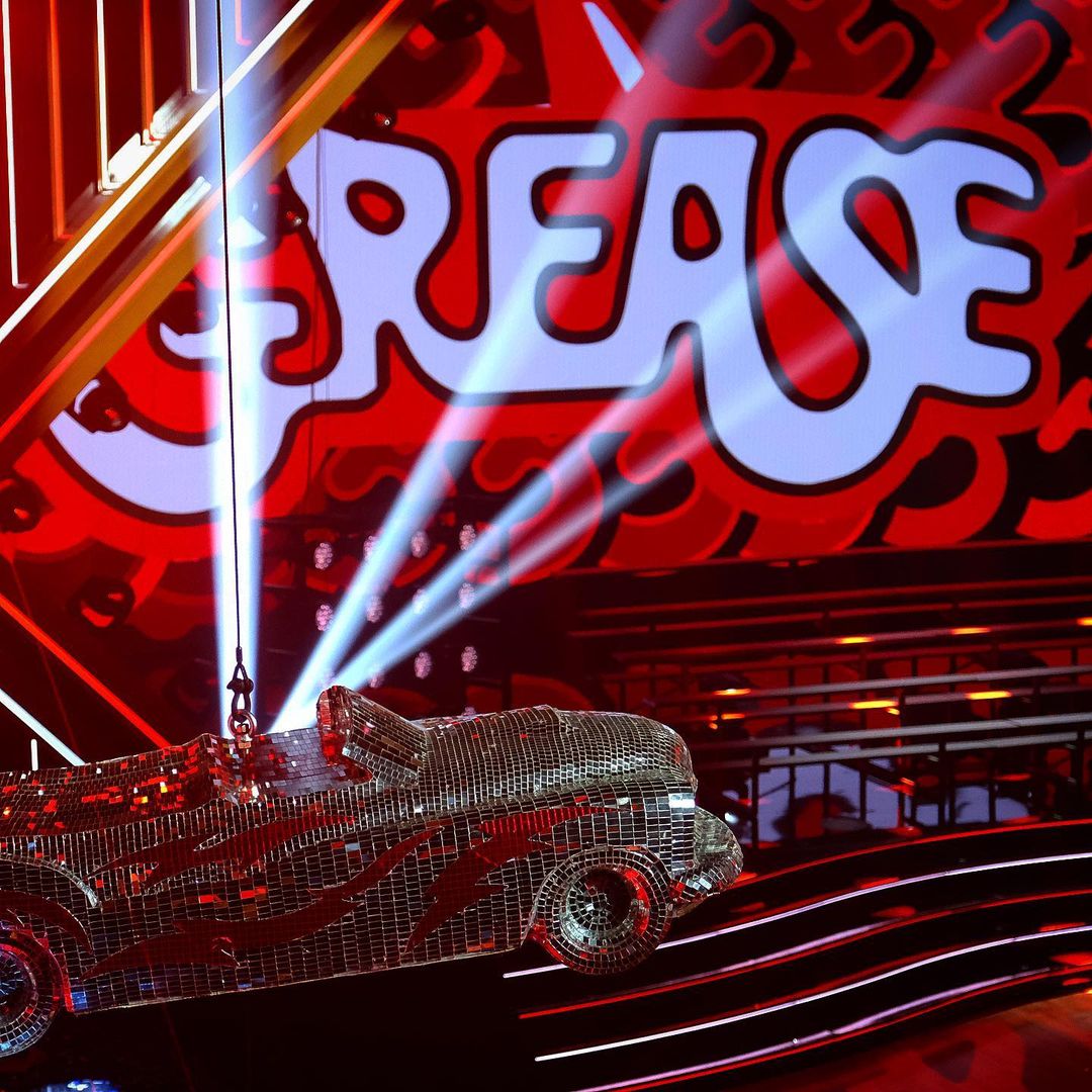 officialdwts's tweet photo. Grease is the word, and it’s #GreaseNight in the ballroom 🕺 RT if you’re watching #DWTS now! https://t.co/wkFrdsGTYP