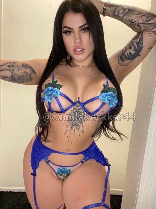 front or back? 🔥  https://t.co/E4cVaSEuVZ https://t.co/LhRWwxwdZQ