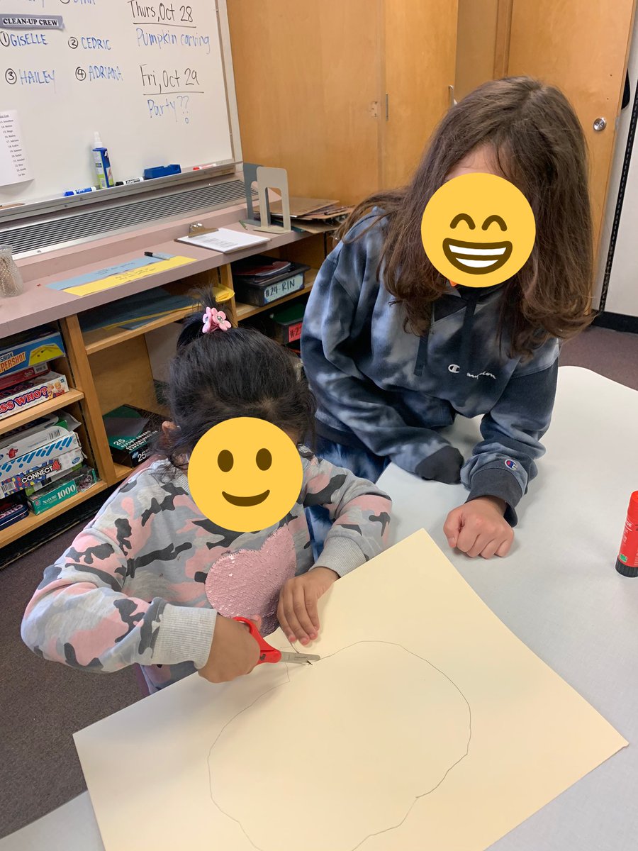 EktaaSingh3's tweet photo. It’s been a busy start to the school year in Div 4! One our main goals this year is to grow our #leadership skills. We are lucky to be working with our little buddies again! Today we showed them how to create mosaic #pumpkins to get ready for #Halloween. https://t.co/5F6VVQkItL