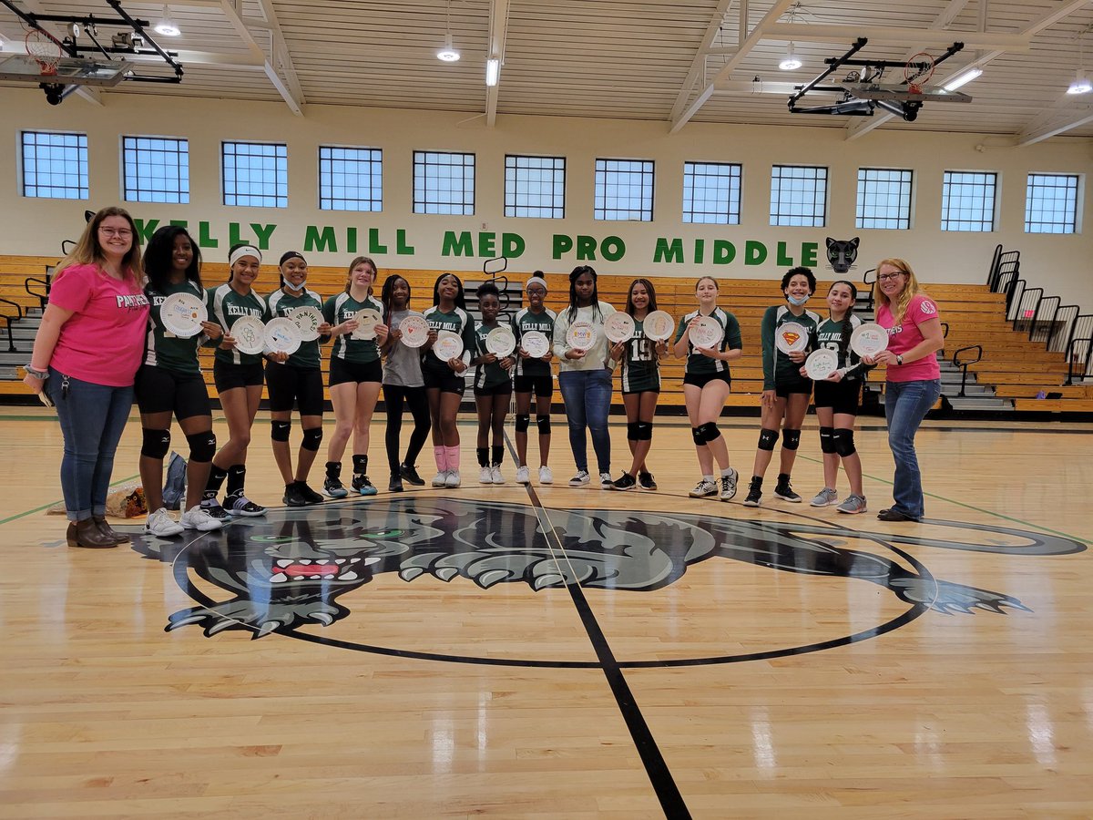 QuintersKMM's tweet photo. @MsRomanchek and I's volleyball girls this year. So proud of them!!!  Could NOT have done this without you Coach R!! 💚🖤💚🖤 #dreamteam #firstteam #GoPanthers https://t.co/KKcEBuK9AV