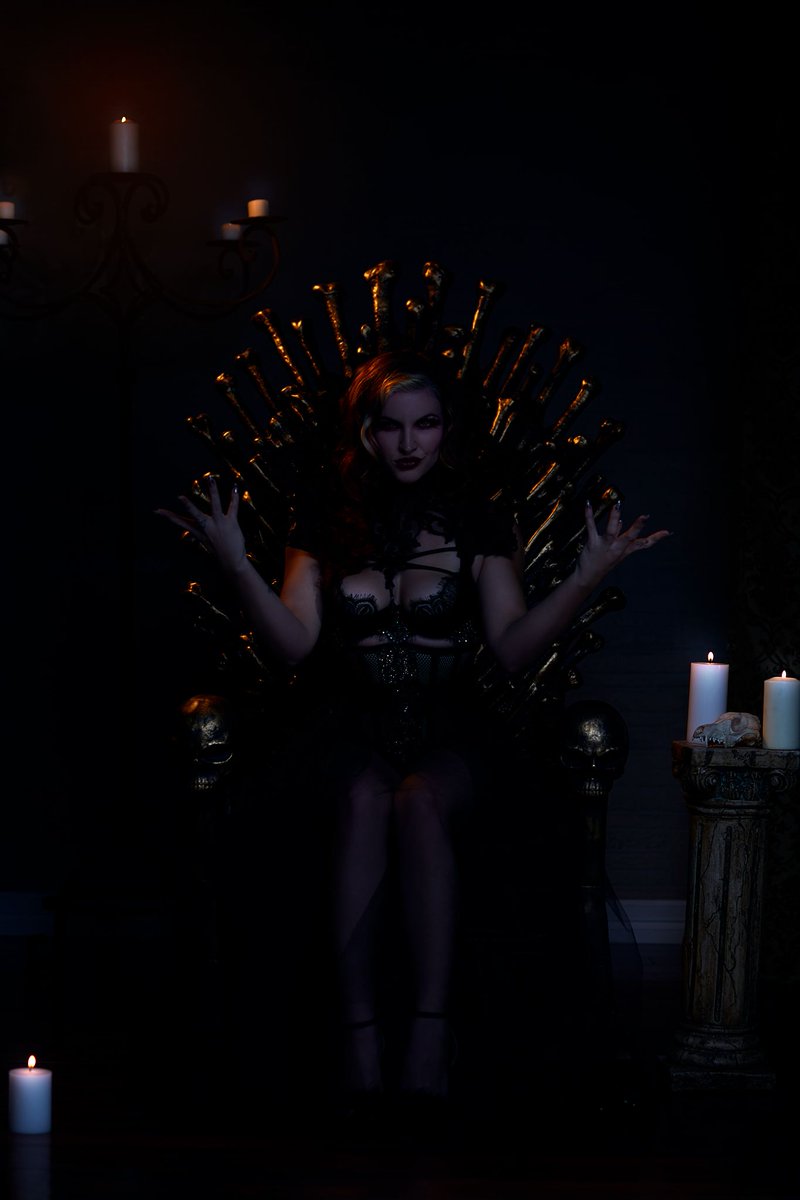 valexv84's tweet photo. Your dark queen awaits you, will you come?

Model: Nikki Knockout
MUAH: Ashly Martinez
Location: Altered Visions Studio
Edited with NBP Retouch Tools

#portrait #houstonmodels #houstonmodel #htxmodel #strobist #ocf #offcameraflash #paulcbuff #nbpretouchtools #canon #gothic https://t.co/9dxyn7b3hF