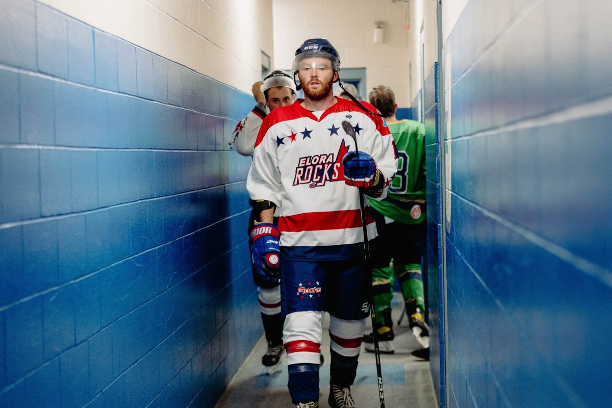 TrevVaiN's tweet image. I love hockey