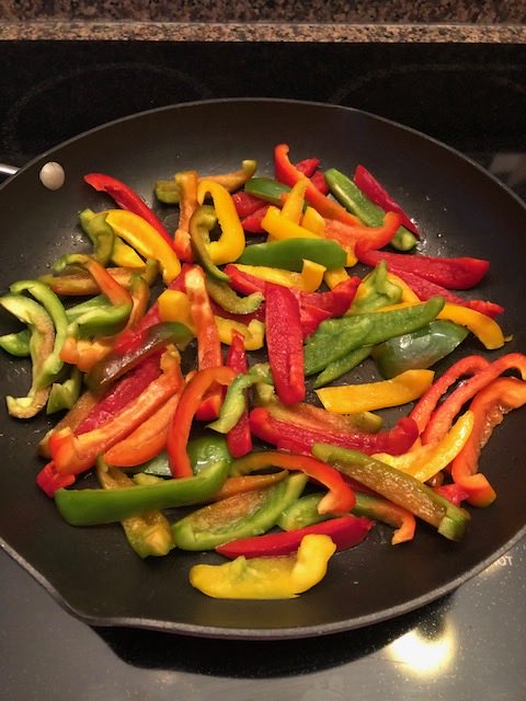 KetoLife8's tweet photo. Some of my home grown veggies! Aren’t they gorgeous?!! Mixed with lots of flank steak, no tortillas and…nom, nom, nom! #keto #lchf #fajitas https://t.co/vV6qptzeLN