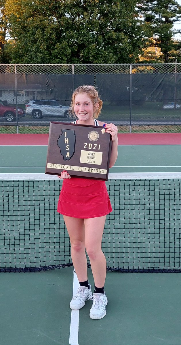 tennis_triad's tweet photo. Jocelynn Carmody drops just 5 games out of 53 on her way to her second straight IHSA Sectional singles championship. Her record stands at 22-1 heading into State. https://t.co/P0gf6DzvTO