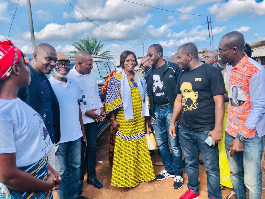 Une personne heureuse est toujours une personne courageuse, courageuse dans ce sens qu’elle s’attend toujours au meilleur, donne le meilleur d’elle-même et tire le meilleur de tout.
<a href="/SOROKGUILLAUME/">Guillaume K. Soro</a> <a href="/AffoussyBL/">Affoussiata BL</a>  <a href="/kando_soumahoro/">Kando Soumahoro</a> @BabouTraore07 <a href="/FranklinNYAMSI/">NYAMSI WA KAMERUN WA AFRIKA</a>