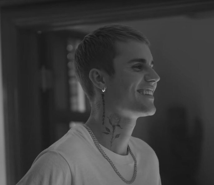 availablebiebzs's tweet photo. Justin Bieber looks so happy and healthy https://t.co/LCVRPO8tpj