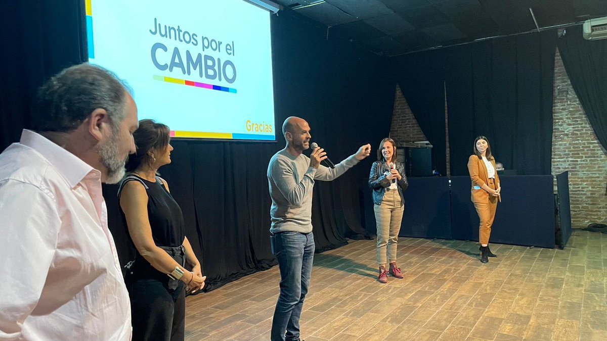 Con más de 200 fiscales rosarinos  y un invitado de lujo <a href="/guillodietrich/">Guillo Dietrich</a>, hoy reafirmamos nuestro compromiso y decimos fuerte #YoFiscalizo. Este 14/11 todos a defender los votos y la democracia.

<a href="/carolinalosada/">Carolina Losada</a> 
Senadora Nacional
<a href="/anitalmartinez/">Anita Martinez</a>
 Concejal por Rosario 💪