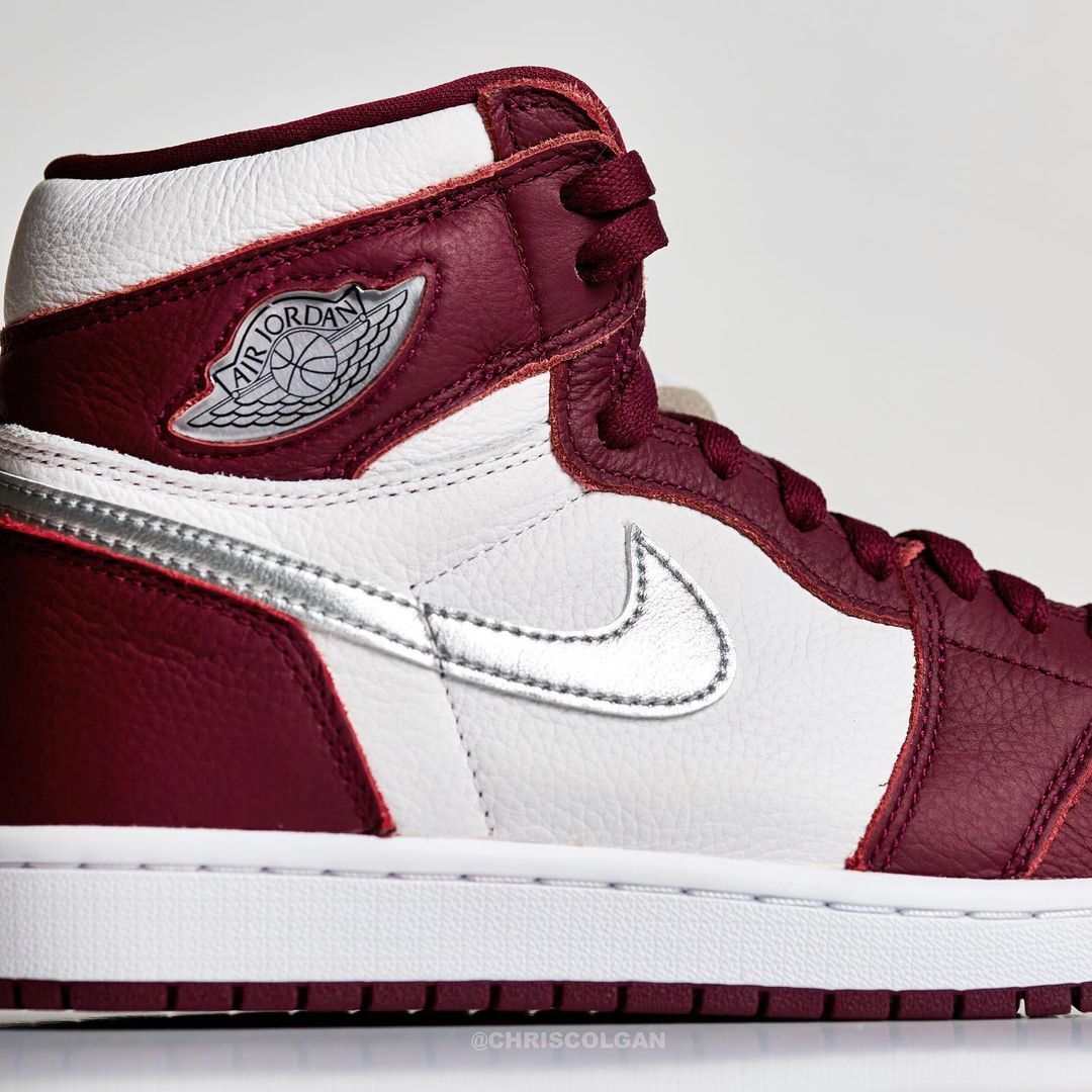 TheSiteSupply's tweet photo. Air Jordan 1 High OG “Bordeaux” 👟

🗓️ November 20th, 2021

💸 $170

📸 chriscolgan / bobbybandz IG https://t.co/RhOQQQuej9