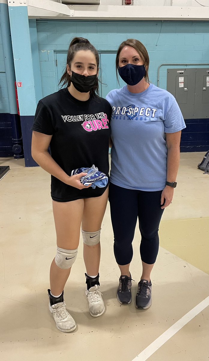 Our last Elite winner of the season is Alyssa. Congratulations on winning the Loyalty Award!!
