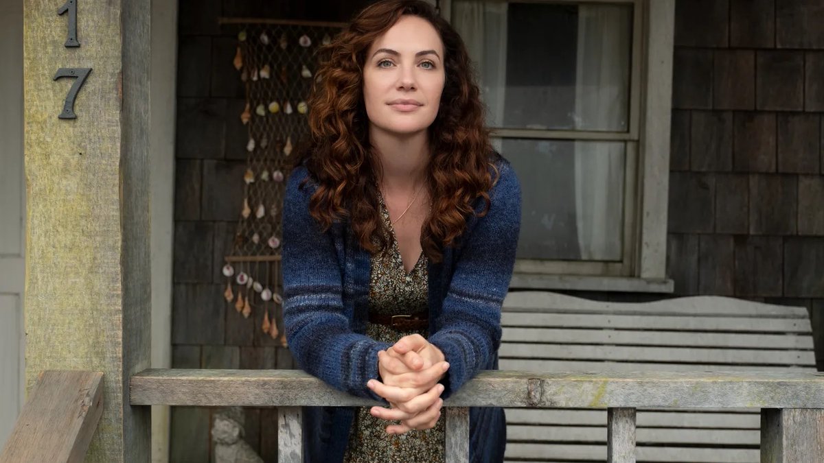 GroundhogJay_'s tweet image. Seriously. I know I’ve raved endlessly about #MidnightMass over the last few months but I’m still in awe how it depicted the world being saved by two Muslim characters, a domestic abuse survivor, a lesbian woman of science, and other such people rarely given a heroic light.