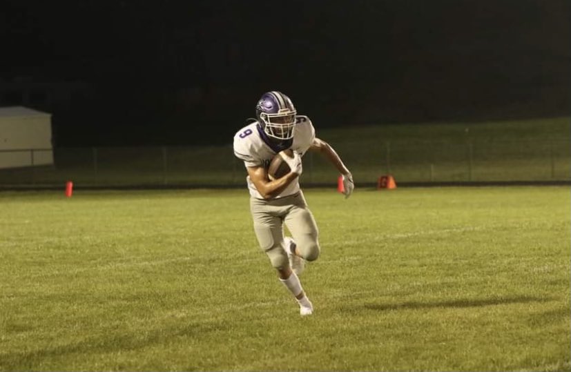 RTHS_Football's tweet photo. Senior, #9 Josh Lloyd https://t.co/Thw5NcCZ0v