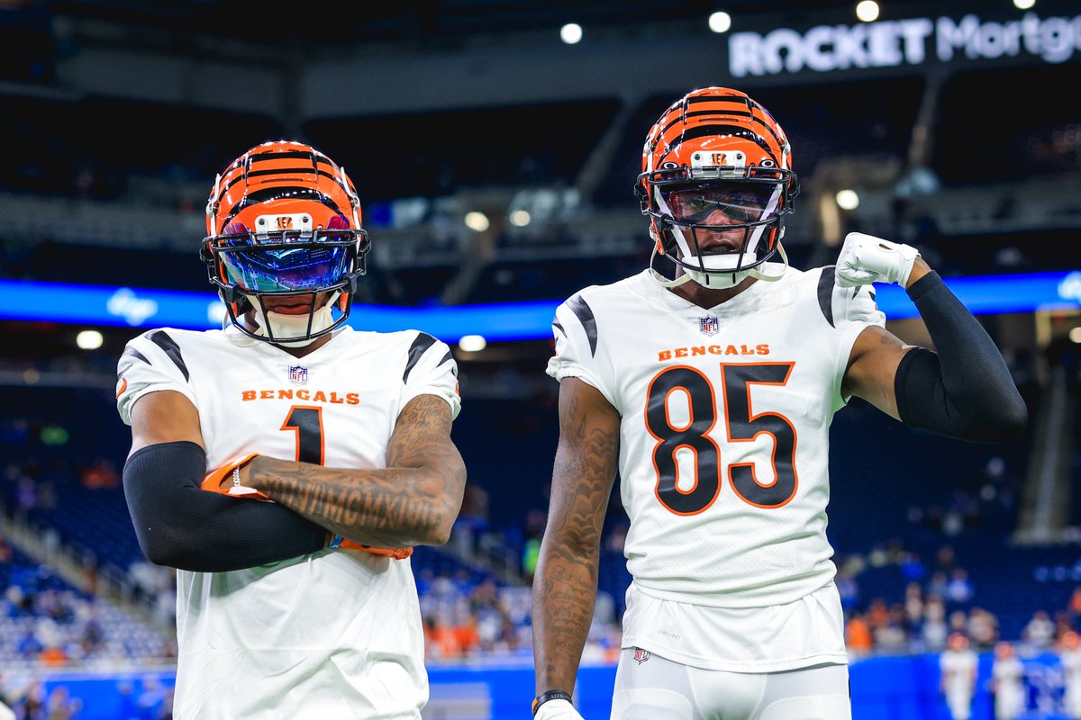 Bengals's tweet photo. 🥶🥶🥶

📸: @aarondoster - NFL https://t.co/53j01r4bVT