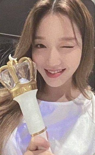 therkivestudio's tweet photo. ꒰ wtb lfs ph ꒱ #namjunwishes 🌟

 ✷ loona gowon lightstick anniversary photocard

𖥻 180-200 max , no postcard !
𖥻 preferably onhand 
𖥻 mint condi or w unnoticeable flaws are ok!  
𖥻 will take lowest offer  

𔓕 dm me offers pleek ! https://t.co/mQoYUouWaS