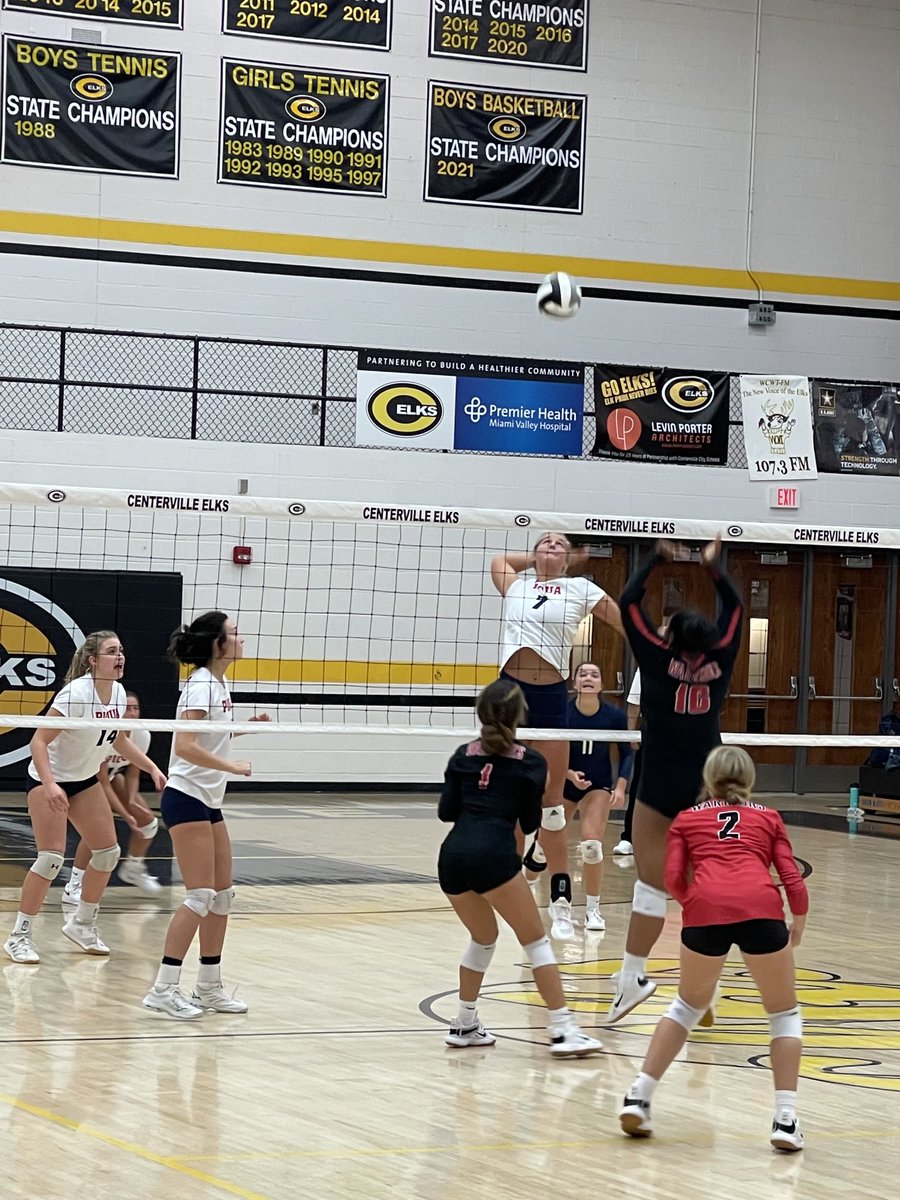 chiphare's tweet photo. Volleyball team wins opening tournament game defeating Wayne and avenging earlier loss in the season to the Warriors#l
28-26
25-16
25-19
Team takes on winner of Springfield and Xenia on Wednesday at Centerville. #WeArePiqua https://t.co/70wwyfLUgf