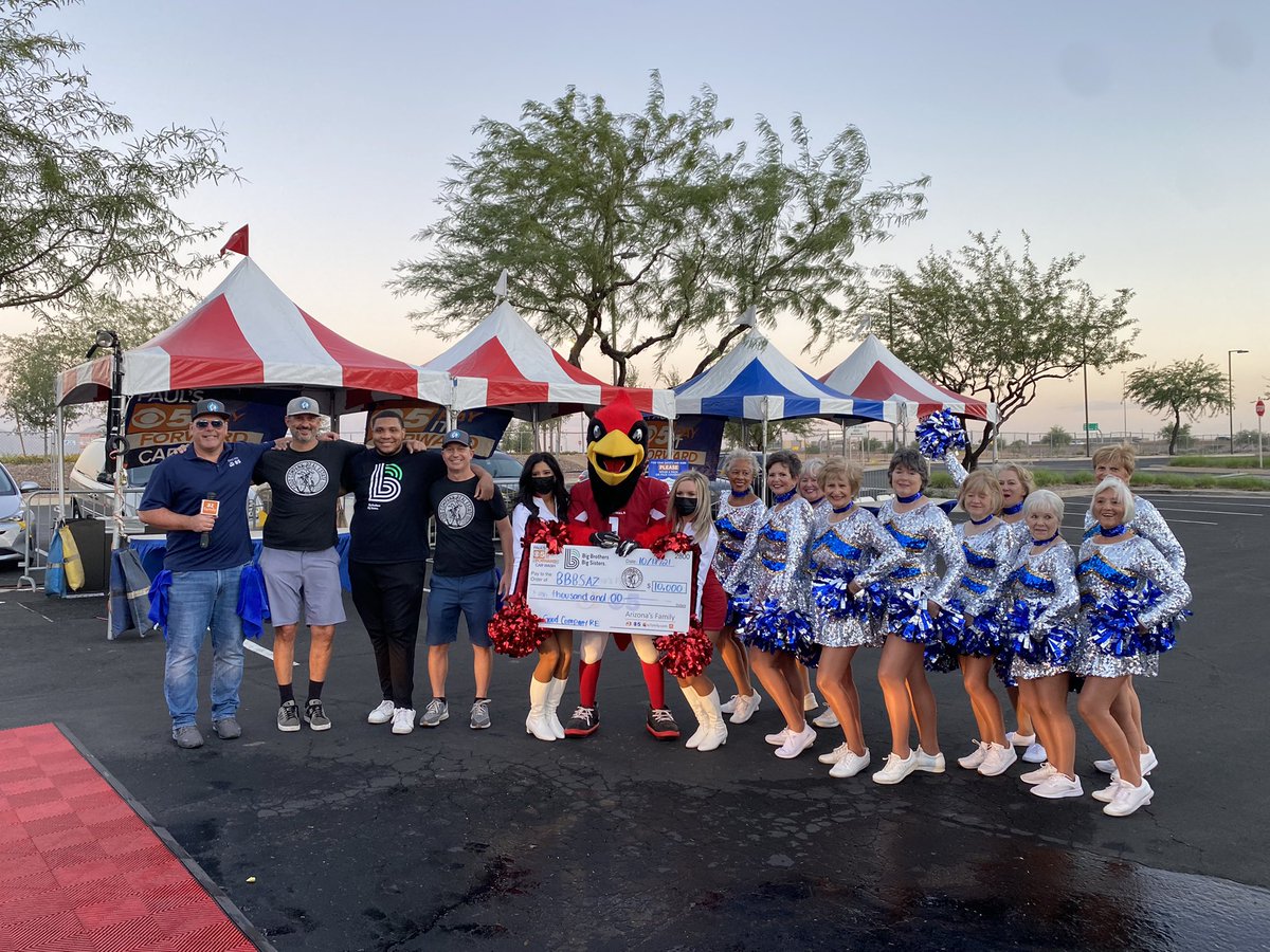 bbbsaz's tweet photo. Thank you @GoodCompanyRE for donating $10,000 at @PaulHortonCBS5’s Car Wash! We appreciate your support. #bbbsaz #pcw2021 #azfamily https://t.co/89yBaT80tG
