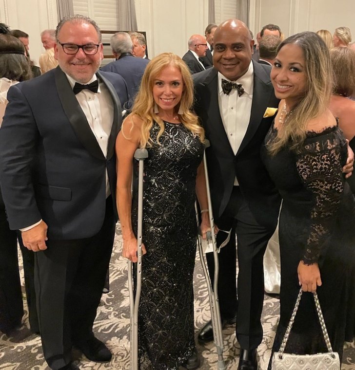 SheilaShowPHL's tweet photo. A month ago already -attended @ThePhillyPops 8th annual #POPSBall ๐ผ๐ถ #BlackandWhiteBall w/ guest artist vocalist ๐ @LizGoesOn & artistic director for #jazz, trumpet ๐บ player @TerellStafford.
#flashbackpics #MondayVibes
#artsandculture #entertainment #educationprograms
#music https://t.co/xILrsOaWzT