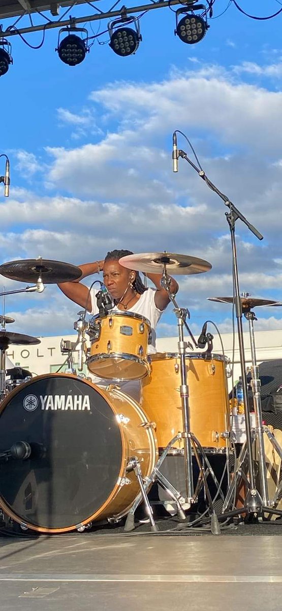 therealJMG's tweet photo. @YamahaMusicUSA, love my kit. They sure did sing this weekend!!
#yamahadrums #yamahausa #myfirstchoice #DemJohnsonGurlz #ShelbyJeverywhere https://t.co/GeudCVTpXx