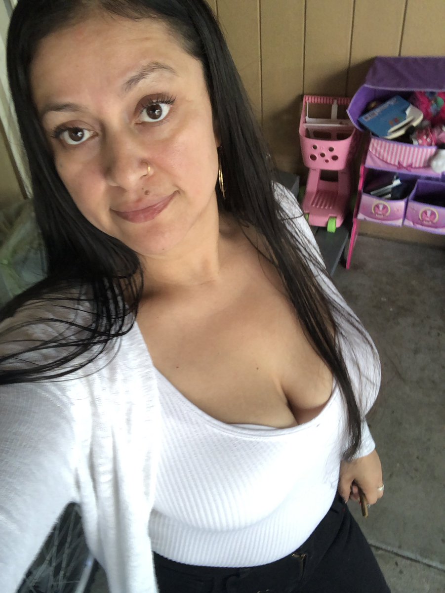 Tscorpio415's tweet image. #HappyMonday #shortweek #bdayweekendcoming #lastmondayas39