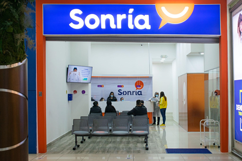 pronto_noticias's tweet photo. Sonría inaugura su sede en Diverplaza ofreciendo todas las especialidades odontológicas

https://t.co/jJ0RRWi1SC  @DiverplazaCC https://t.co/RfBuxTQEXW
