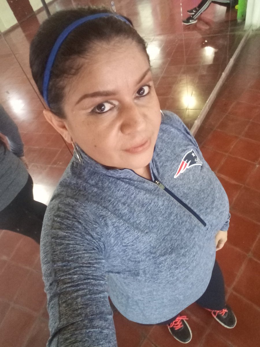 IvethZulma's tweet photo. A botar el estrés con un poco de aeróbicos y baile https://t.co/uzbXK3LAJR
