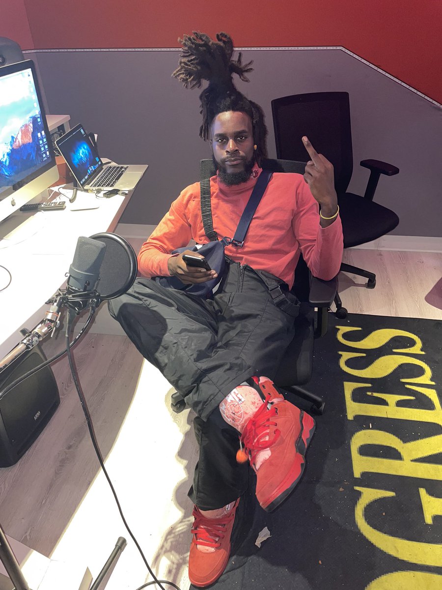 Sameold_Sam tweet media