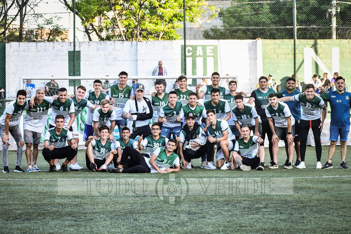 lulibidegainph's tweet photo. 🏆🇳🇬 La 7ma y la 4ta de #Excursionistas 🇳🇬🏆 

El festejo de los campeones de #JuvenilesB en el Coliseo https://t.co/LcrPdsOFWY