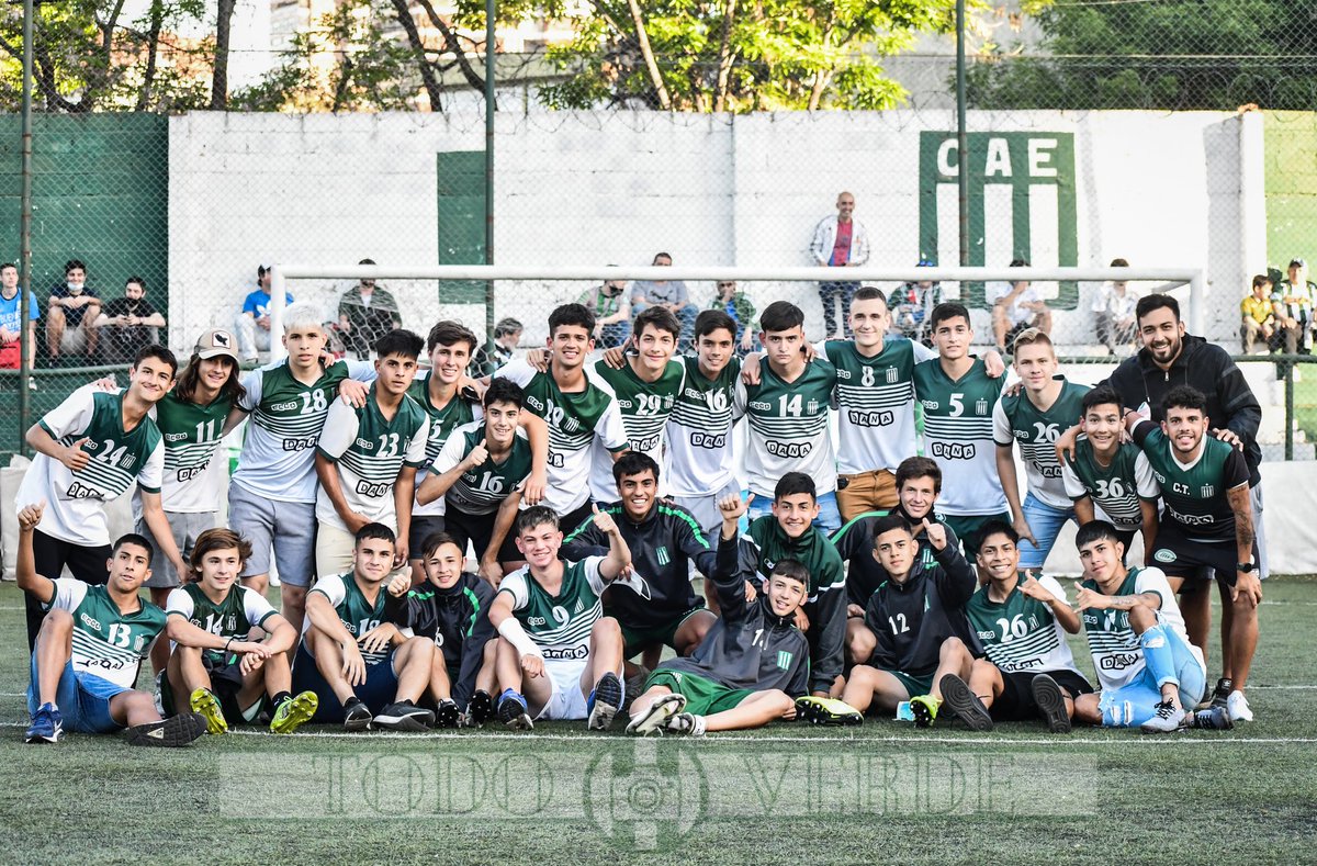 lulibidegainph's tweet photo. 🏆🇳🇬 La 7ma y la 4ta de #Excursionistas 🇳🇬🏆 

El festejo de los campeones de #JuvenilesB en el Coliseo https://t.co/LcrPdsOFWY