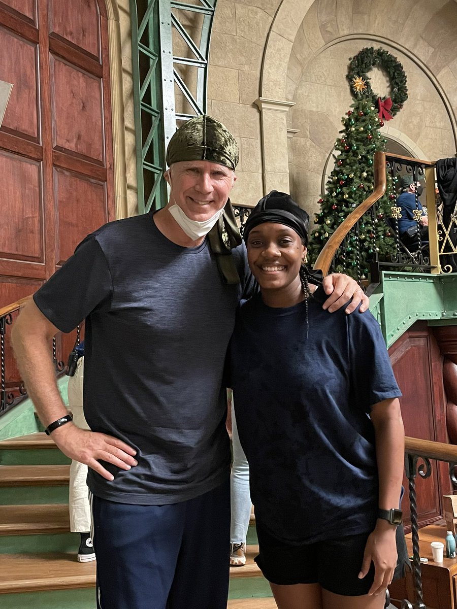 i got will ferrell a durag as a wrap present for the job i’m on. he wore it to rehearsal the next day. anyway, here’s the picture. also, i’m barefoot because we were rehearsing in a pool.
