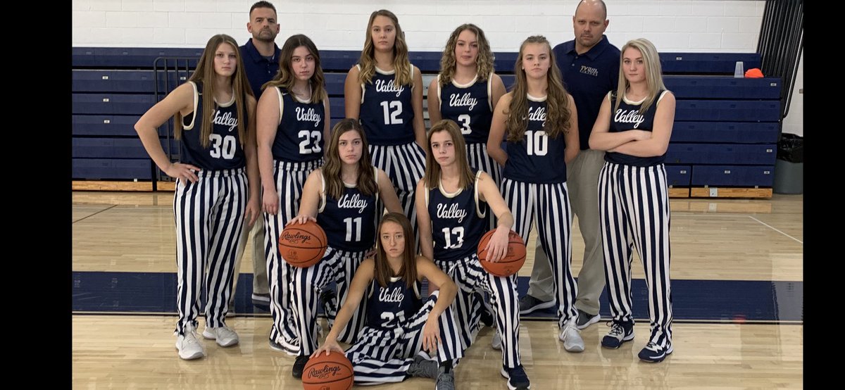 LadyVikeHoops's tweet photo. It’s finally here! The start of the 21-22 Season! Tryouts are Friday October 22nd from 7:30am-noon. Open to all Teays Valley Girls In Grades 9th-12th. https://t.co/x1sD2QzZHp