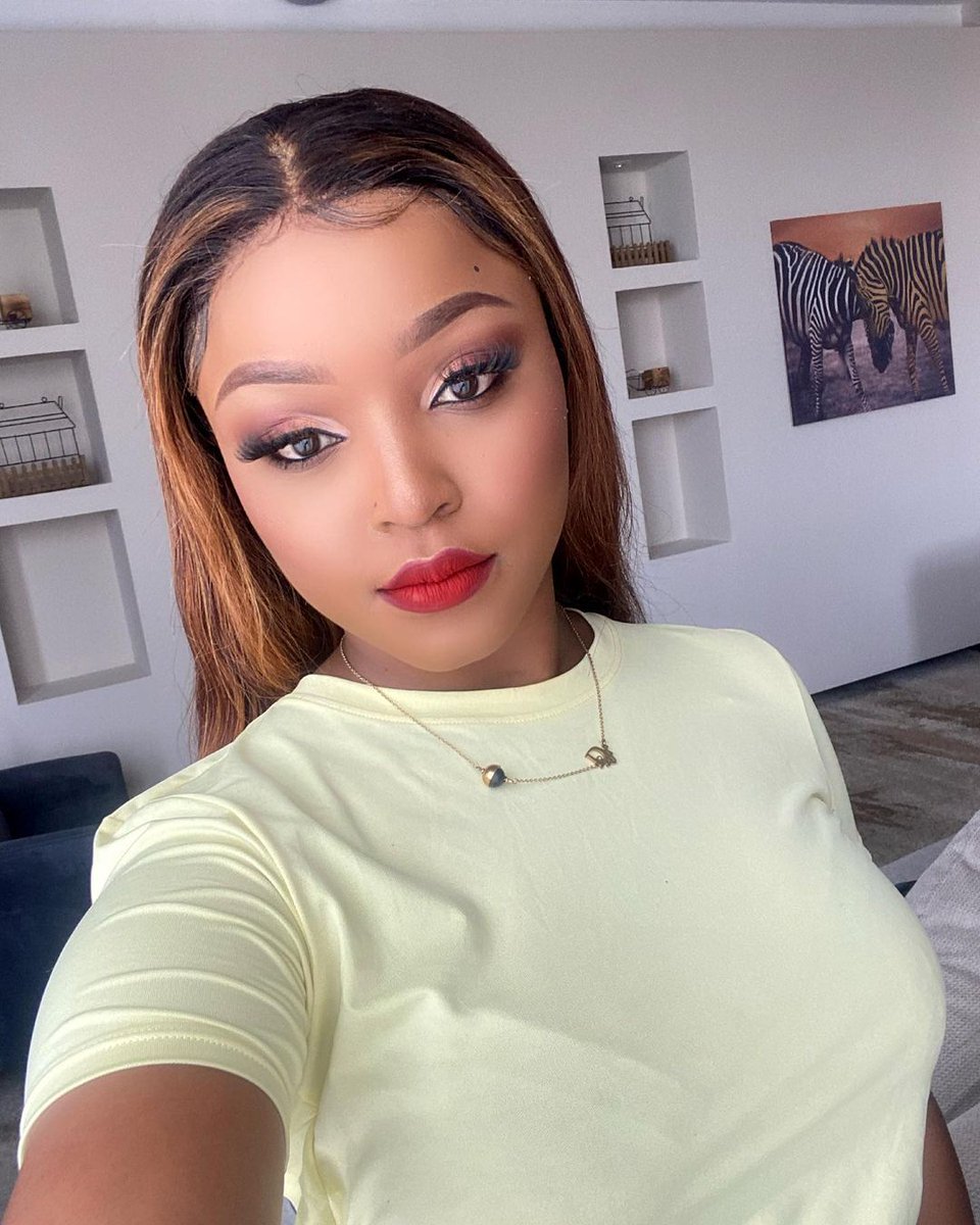 AshleyTheWrite5's tweet image. Need help with assignments and essays?hit me up