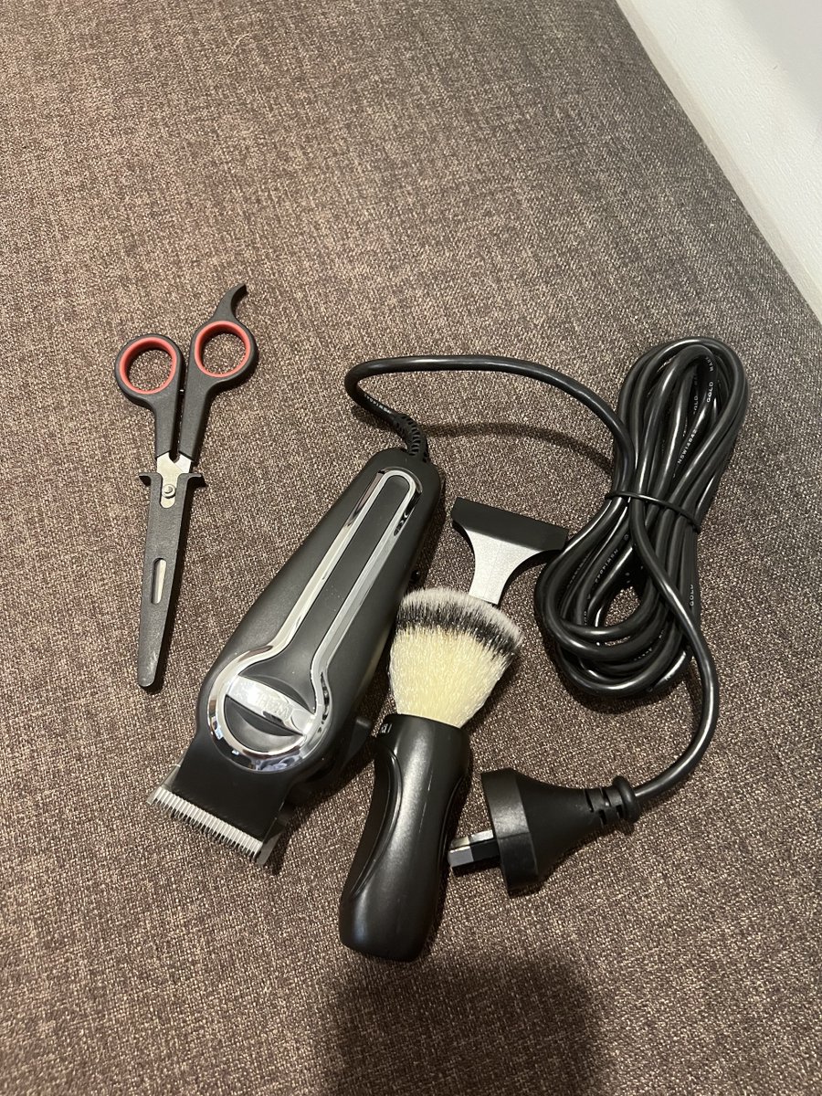 jeremysuttonnz's tweet photo. These clippers are my latest purchase and so far my favourite tool in lockdown. What has been your favourite non-work tool?
#lockdownhaircuts #workingfromhome #lockdowntools https://t.co/RPoLM360uH