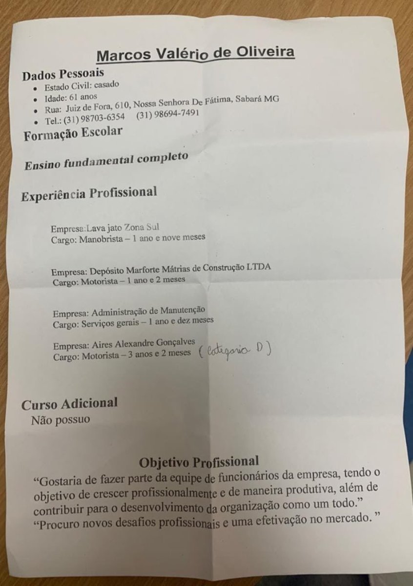 VargasLari's tweet photo. Uma amiga foi abordada por um senhor na rua hoje, precisando muito de um emprego… quem puder ajudar/compartilhar 🥺 https://t.co/X0dVkdc4hH