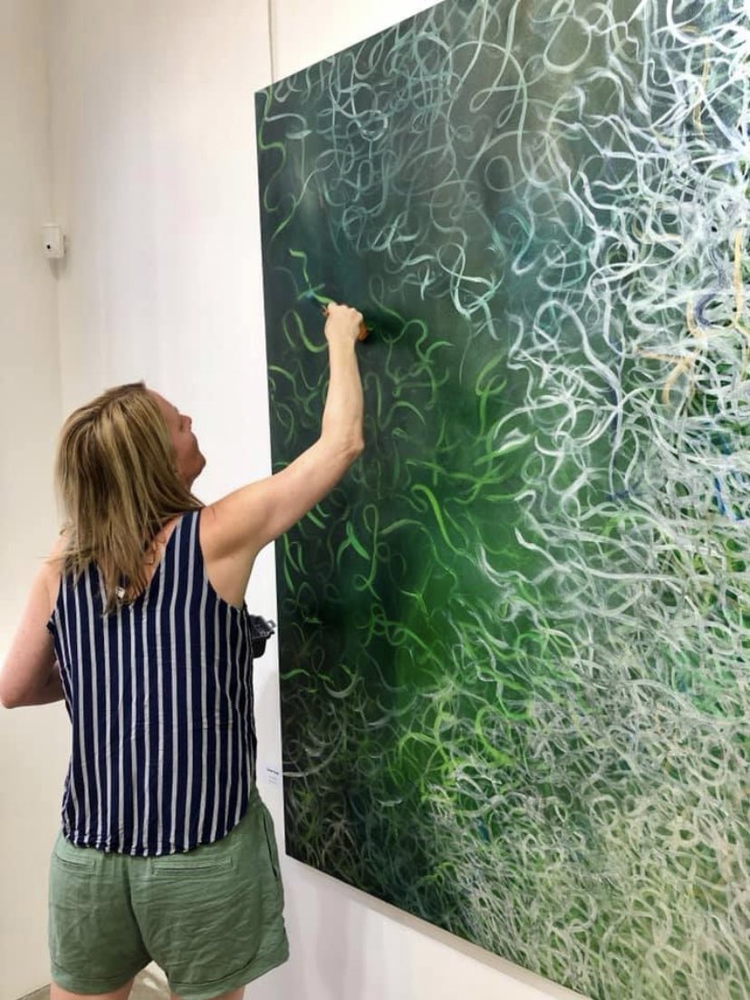 LHAAppreciation's tweet photo. Laurel working on Babel East and Babel West prior to the final painting as exhibited in her 2019 Memory and Movement exhibition at Galerie Joseph, Paris, France.
#LaurelHollomanArt #memoryandmovement #abstractart #femaleartist https://t.co/WLwCtO4T82