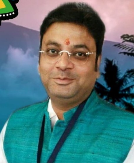 <a href="/PMOIndia/">PMO India</a>
<a href="/RailMinIndia/">Ministry of Railways</a>
<a href="/AshwiniVaishnaw/">Ashwini Vaishnaw</a>
<a href="/IR_CRB/">RB CRB</a>
<a href="/GMSERAILWAY/">GM/SER</a>
<a href="/DRMCKP/">DRM Chakradharpur</a>
<a href="/JharkhandCMO/">Office of Chief Minister, Jharkhand</a>
<a href="/RailwayChildInd/">Railway Children India</a>
<a href="/News18Jharkhand/">News18 Jharkhand</a>

#TTE_arranged_Recovery_of_Lost_Luggage
Sumtra Munshi CTI
CKP Divn/SERly
arrangd safe &amp; quick recovery of lost luggage in 09093 exp,
Passenger Appreciated.
👍 🙏