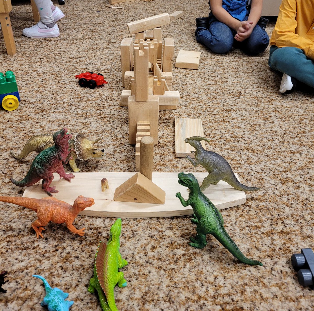 ReilkoffT's tweet photo. Four boys worked on 2 structures today.  Cooperation, planning, sharing and pride are words to describe #PlayandExploration today.    There were stories as well to share! https://t.co/QgTRHOA5pv