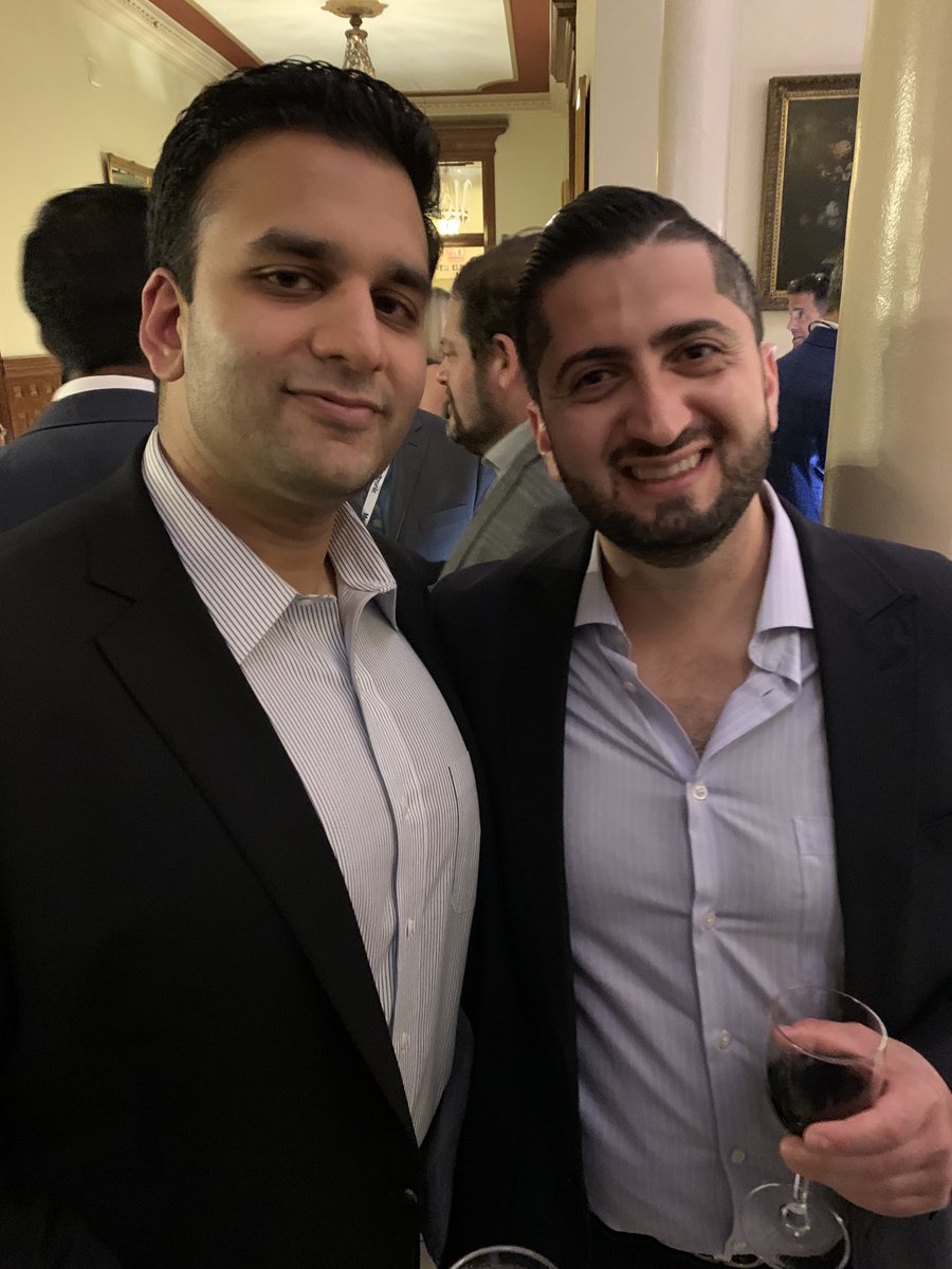 greg_murad's tweet photo. ⁦@NeurosurgUCSF⁩ fellows representing at the CNS2021 president’s reception. ⁦@NitinAgarwalMD⁩ ⁦@SamShabaniMD⁩ ⁦@UFNeurosurgery⁩ https://t.co/aTcImyO2gd