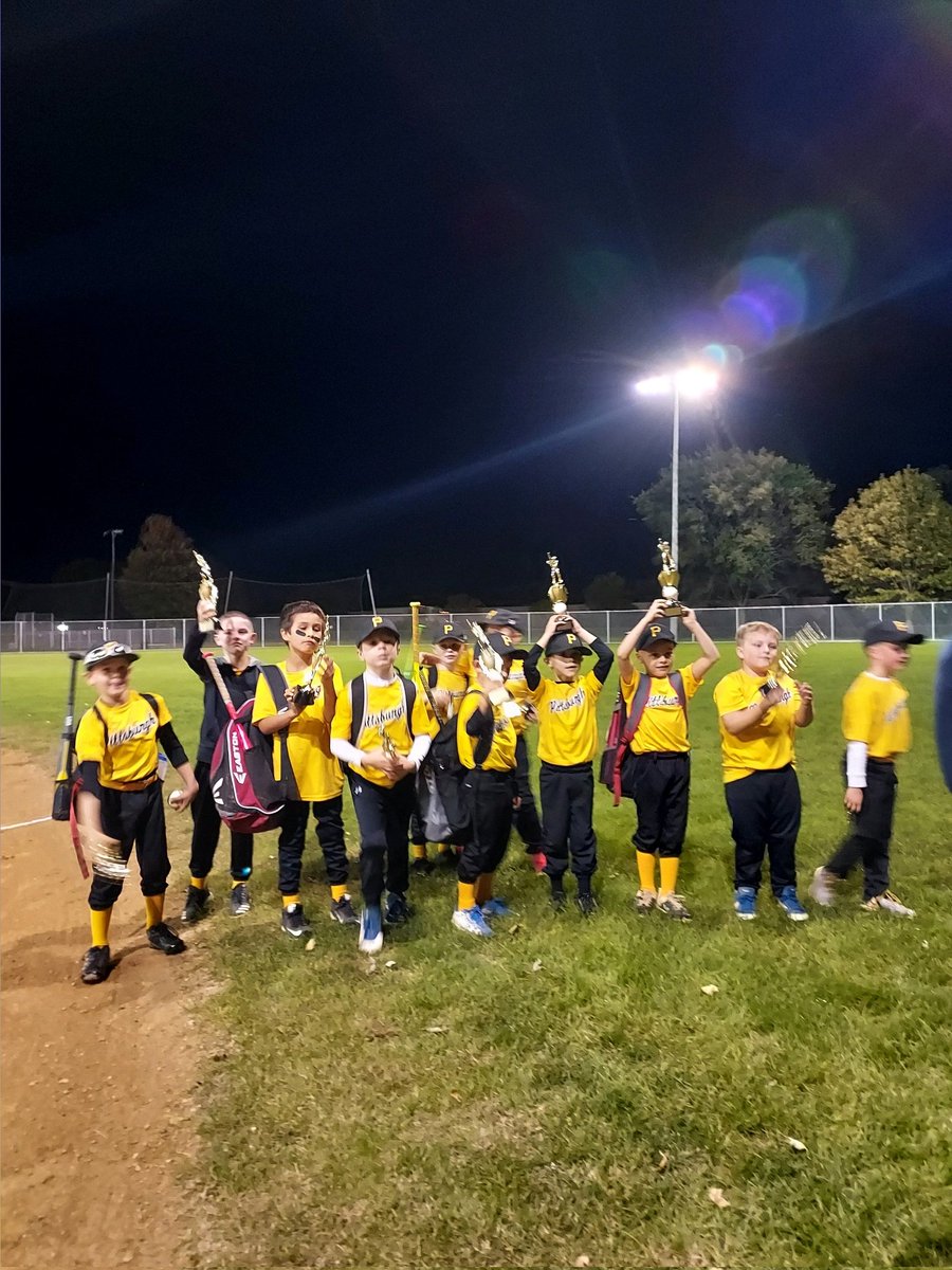 BigMart52's tweet photo. Great season, just needed a few more tonight, proud of these little guys!! #Pirates #PAC https://t.co/MHsfFQY5U6