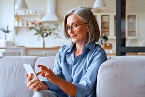 7 Savvy Ways Senior Adults Can Safeguard Digital Privacy buff.ly/3pc8G9F #family #infosec #internetsafety #seniorliving