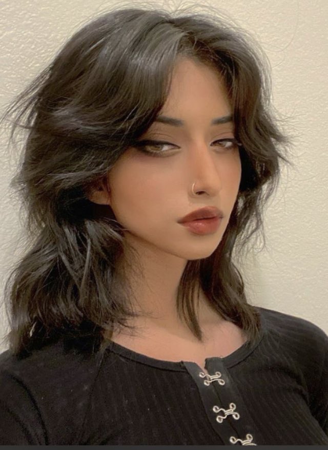 CovertPervert's tweet image. The look I’m going for 🆚 the look I’m giving. #ATaleOfTwoWolves